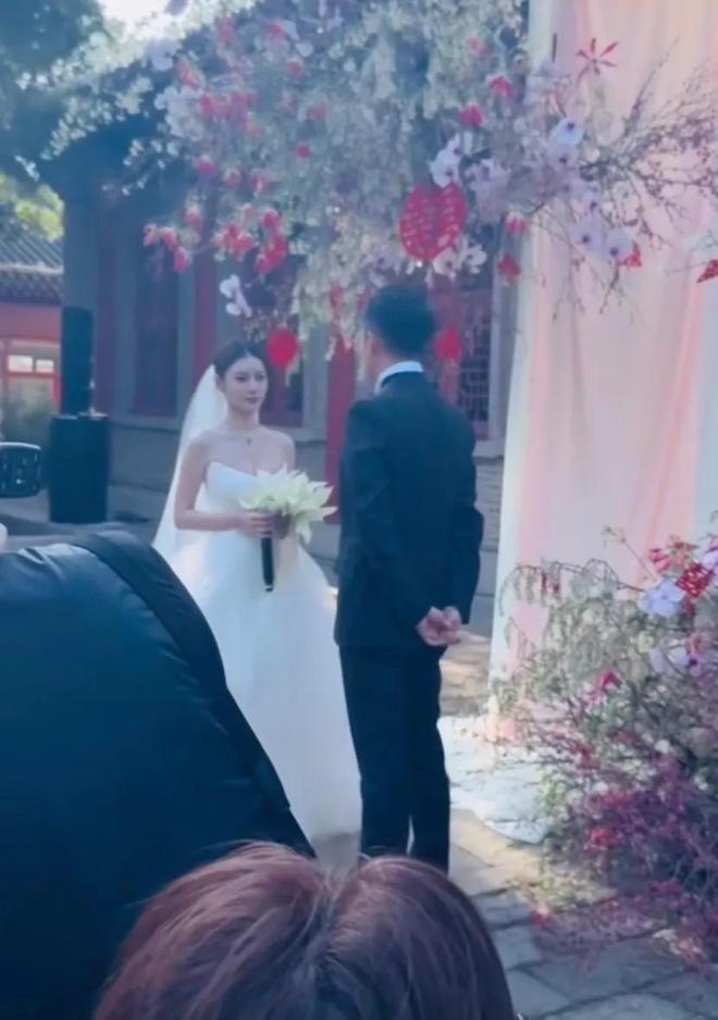 和马筱梅的婚礼太潦草四合院布置简陋OG真人游戏汪小菲二婚穿高
